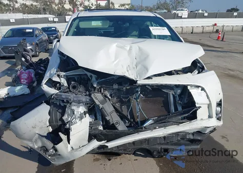 2020 Toyota Sienna Limited z USA, uszkodzony, nr VIN 5TDYZ3DC2LS084449